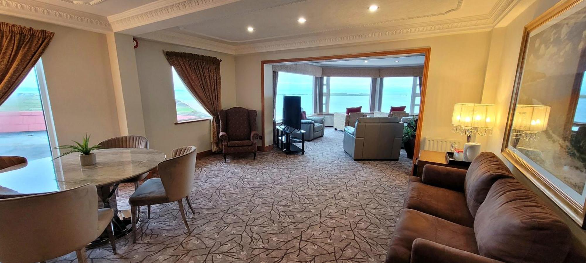 Royal Court Hotel Portrush Dış mekan fotoğraf